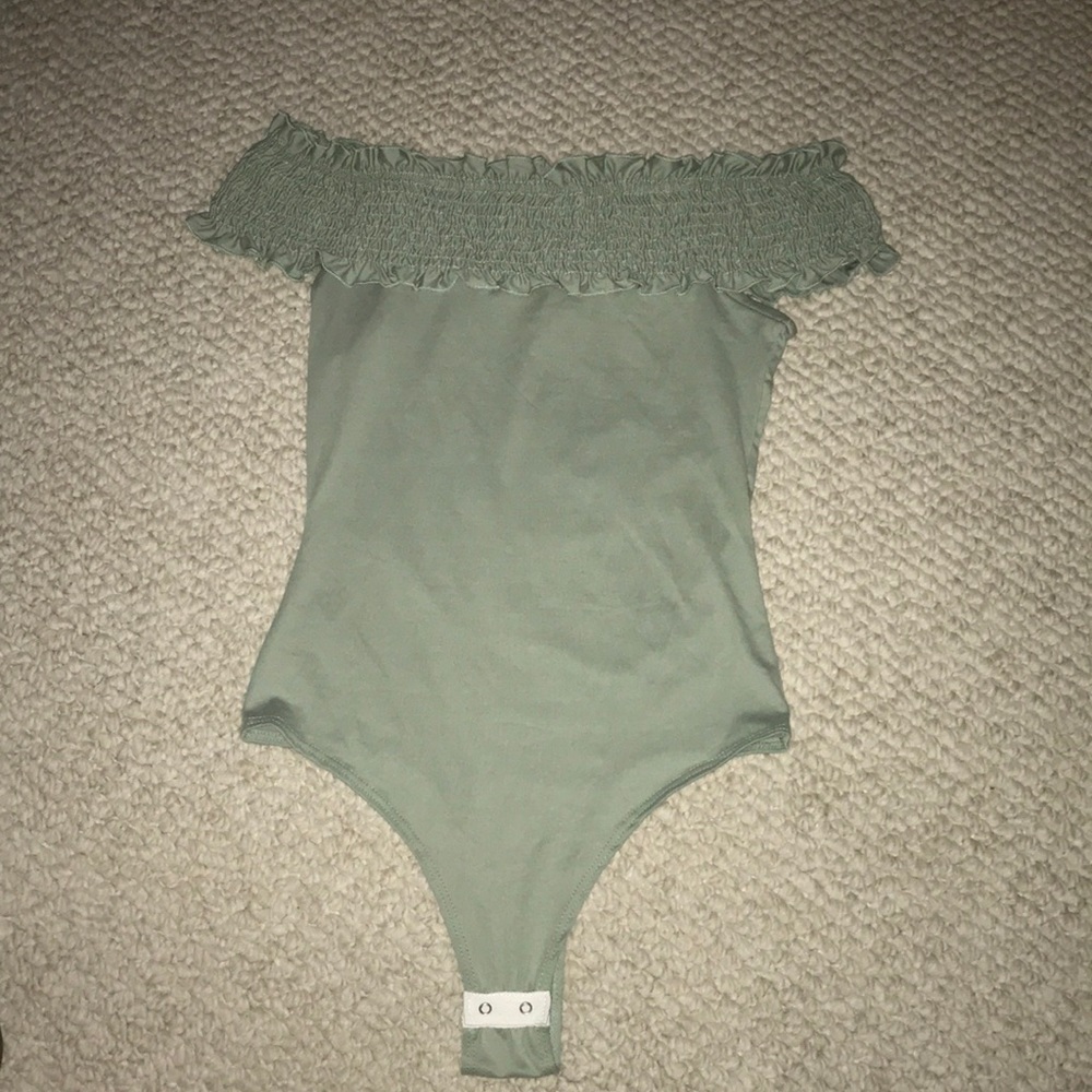 NWOT Forever 21 Off-the-Shoulder Bodysuit